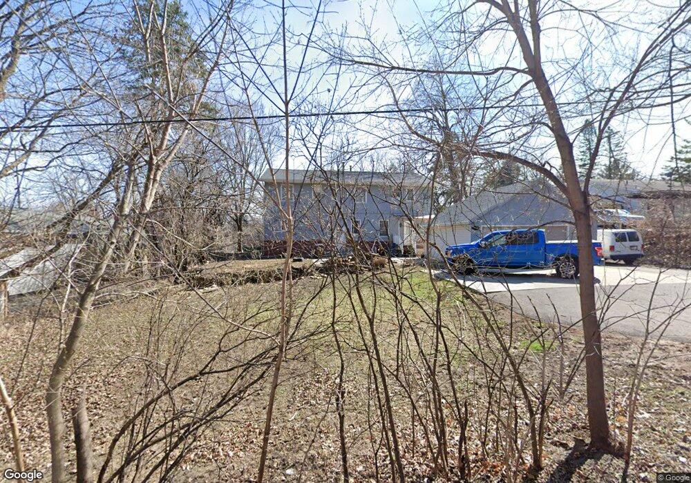 14811 Peteler Ln, Minnetonka, MN 55345 - photo 1