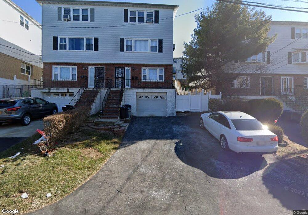 58 Pine St, Yonkers, NY 10701 - photo 1