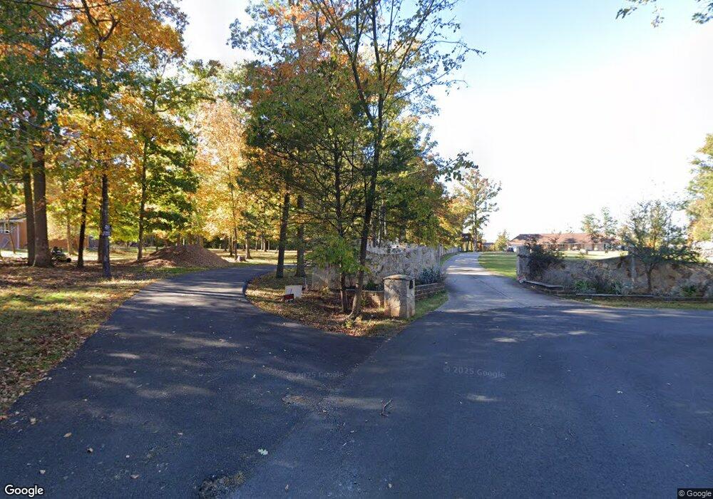 21670 Cedar Dr, Sterling, VA 20164 - photo 1