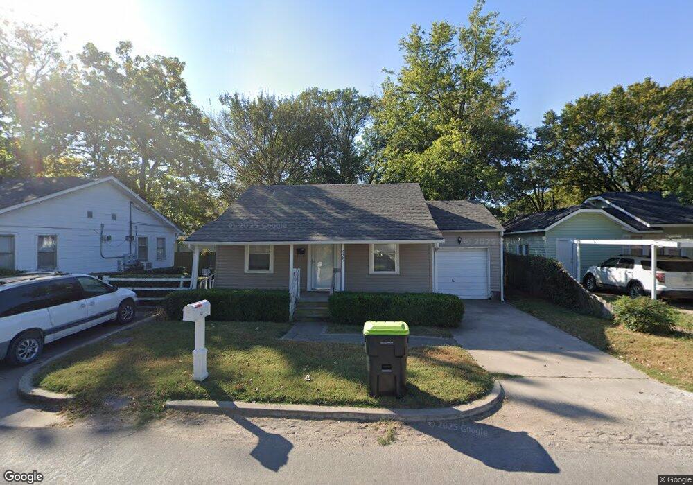 425 W 18th St, Ada, OK 74820 - photo 1