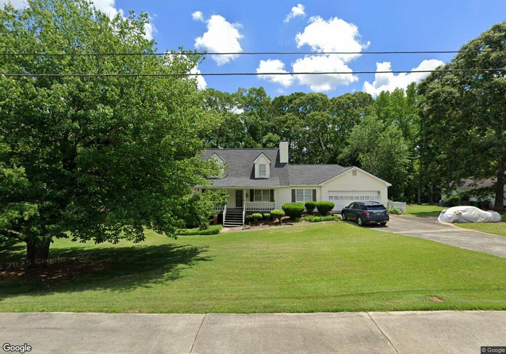 118 Northlake Dr, Carrollton, GA 30117 - photo 1