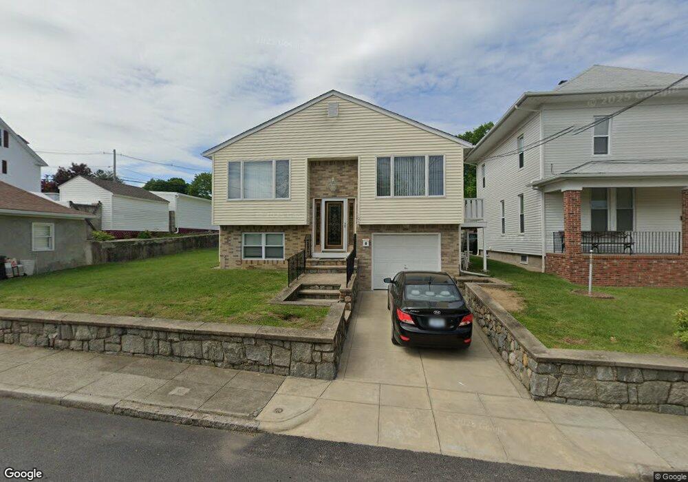 105 Clyde St, West Warwick, RI 02893 - photo 1