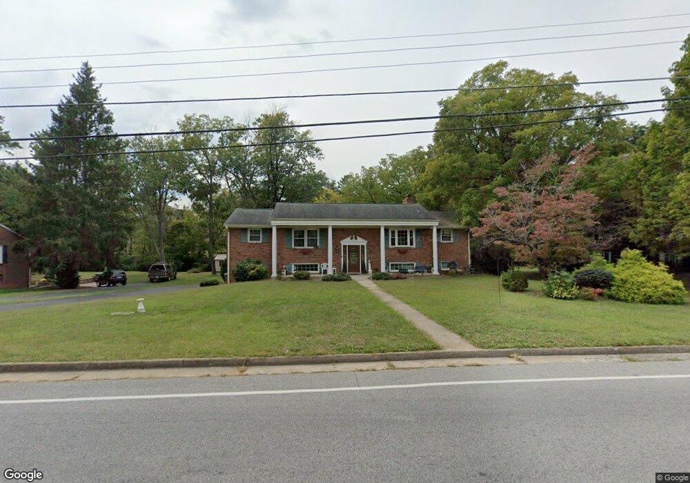 966 Northgate Ave, Waynesboro, VA 22980 - photo 1