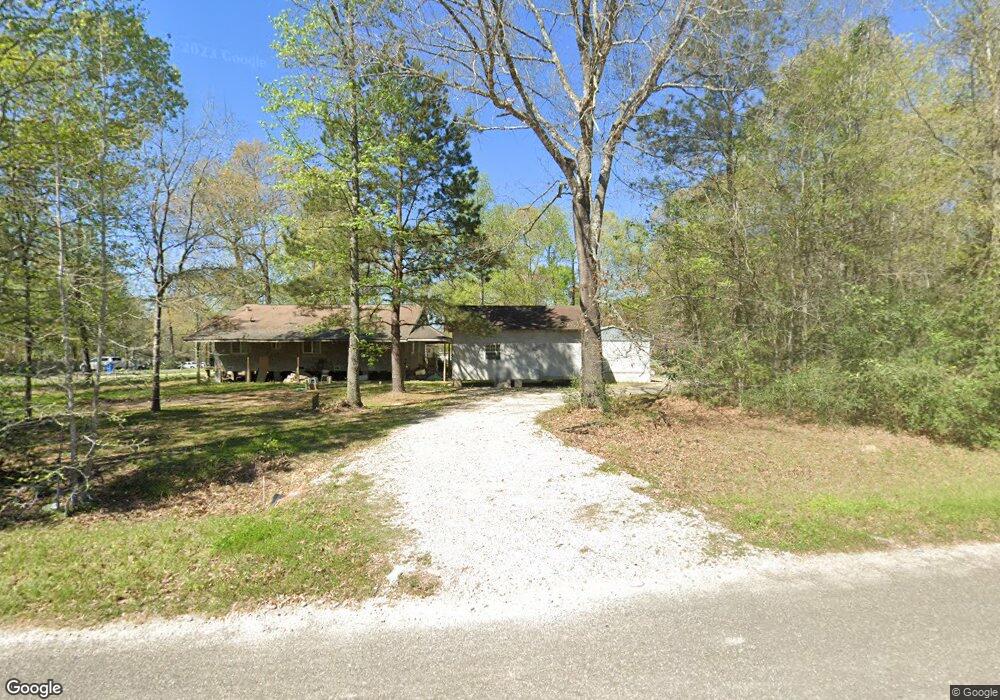 13645 Pinewood Village Dr, Conroe, TX 77302 - photo 1