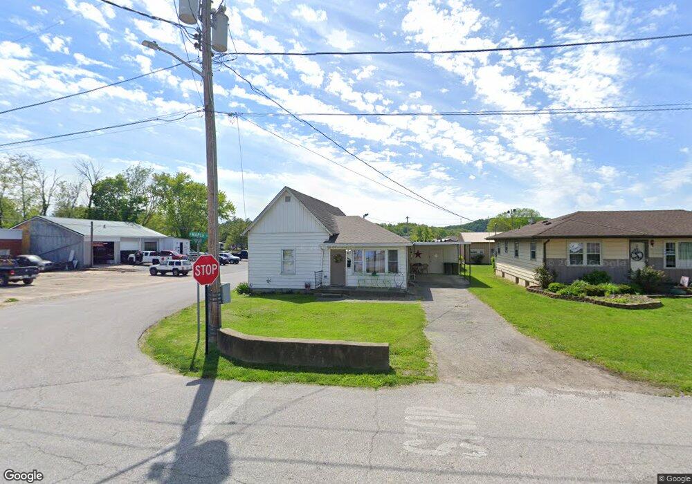 131 S Maple St, Corydon, IN 47112 - photo 1