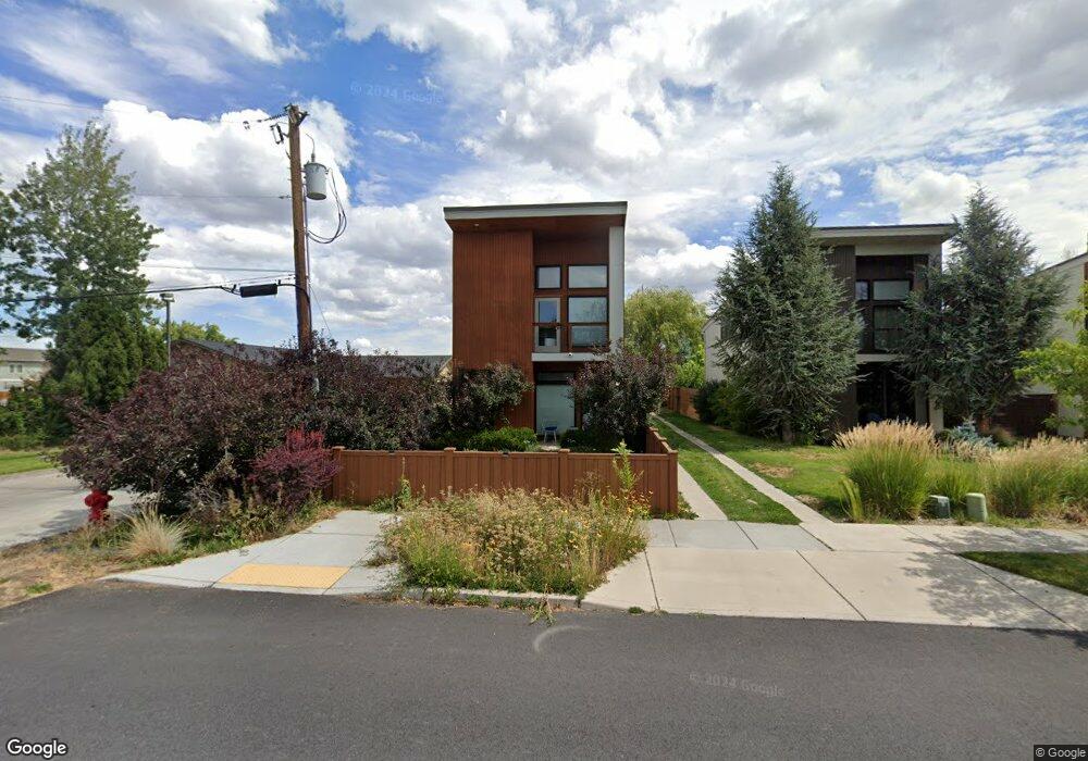 61284 Blakely Rd, Bend, OR 97702 - photo 1