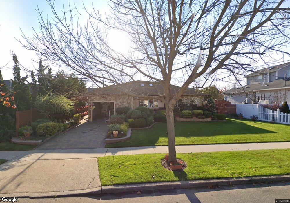 3476 Frederick St, Oceanside, NY 11572 - photo 1