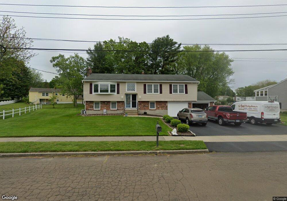 11 Homesteader Ln, West Haven, CT 06516 - photo 1