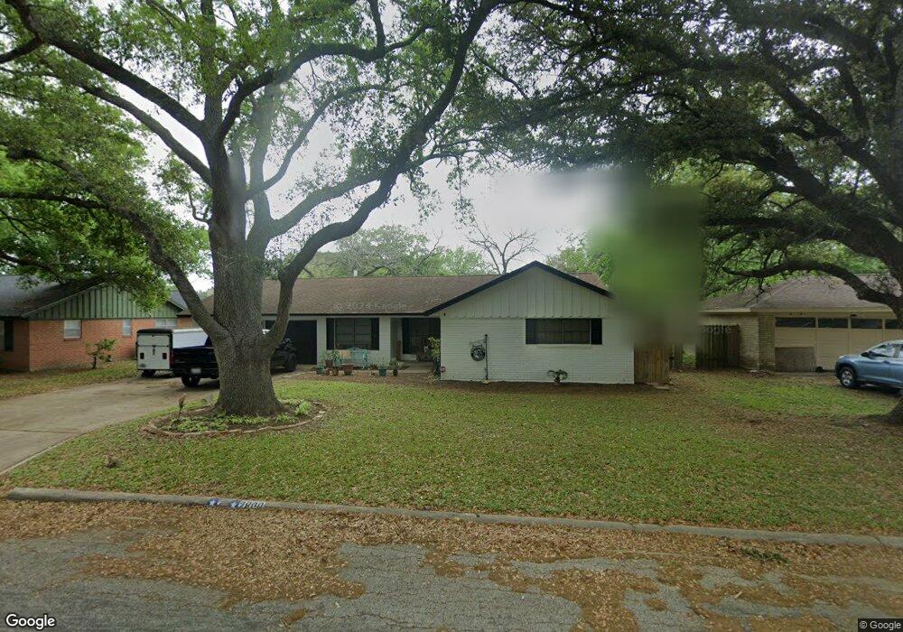 2809 Encino Ave, Bay City, TX 77414 - photo 1