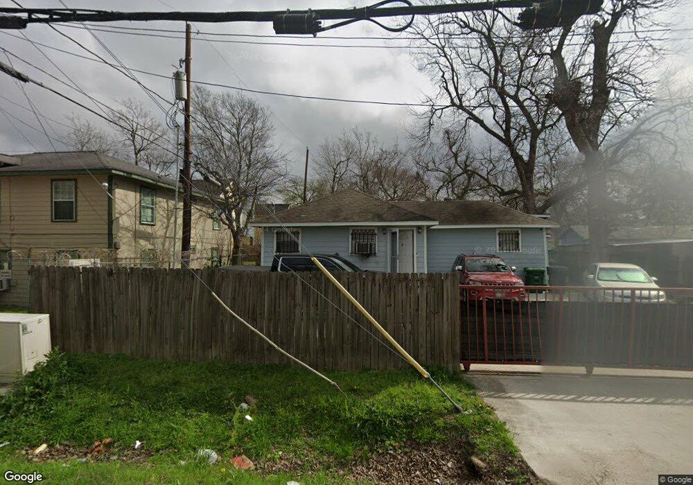 3804 Cortlandt St, Houston, TX 77018 - photo 1