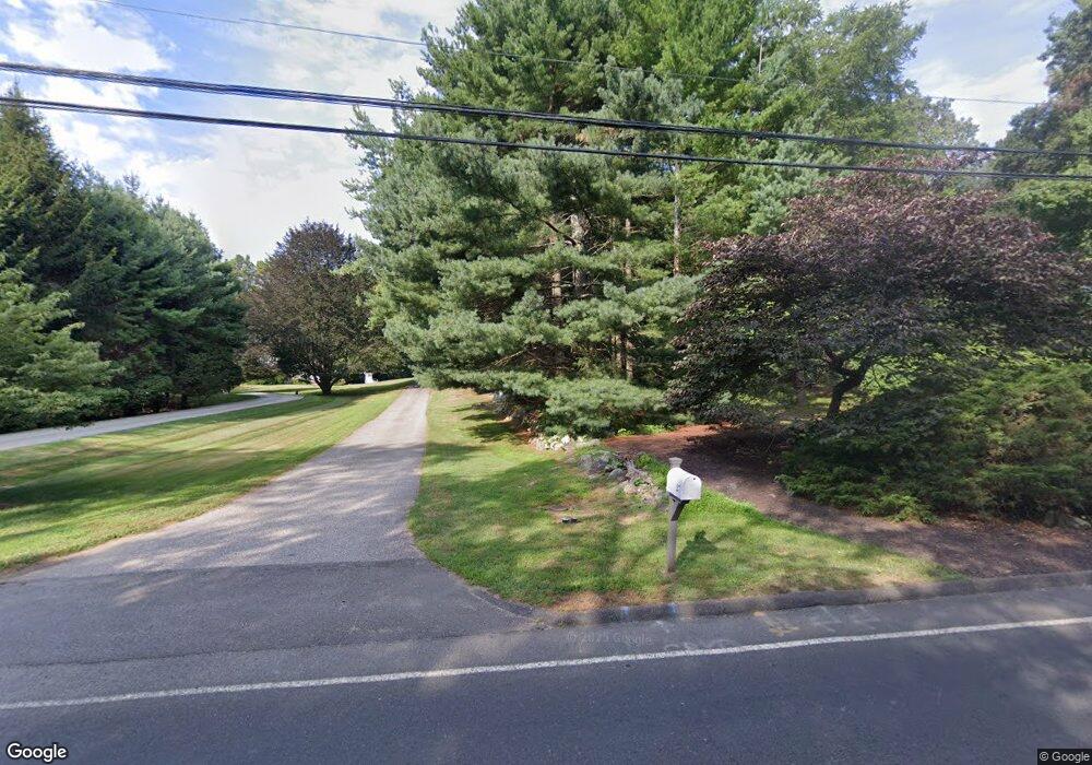 27 Bayberry Ln, Westport, CT 06880 - photo 1