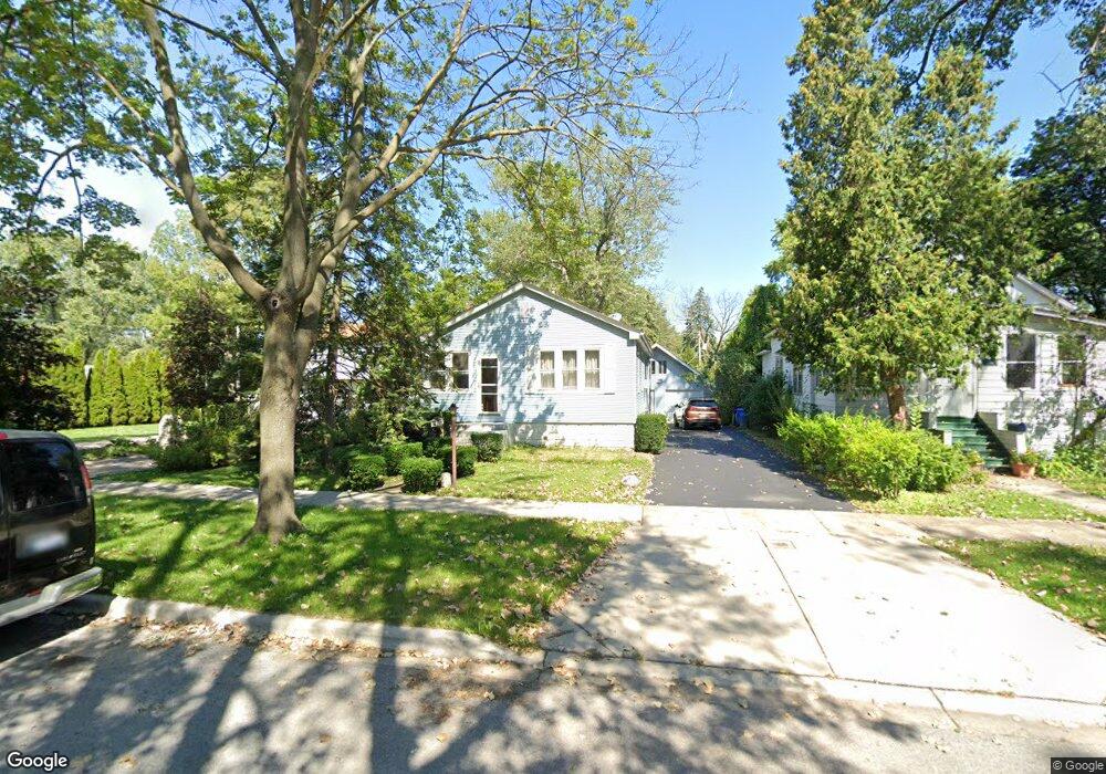 1724 Whitcomb Ave, Des Plaines, IL 60018 - photo 1