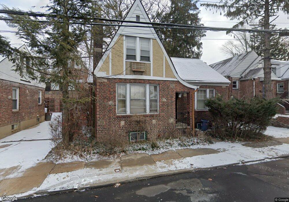 142 King Ave, Yonkers, NY 10704 - photo 1