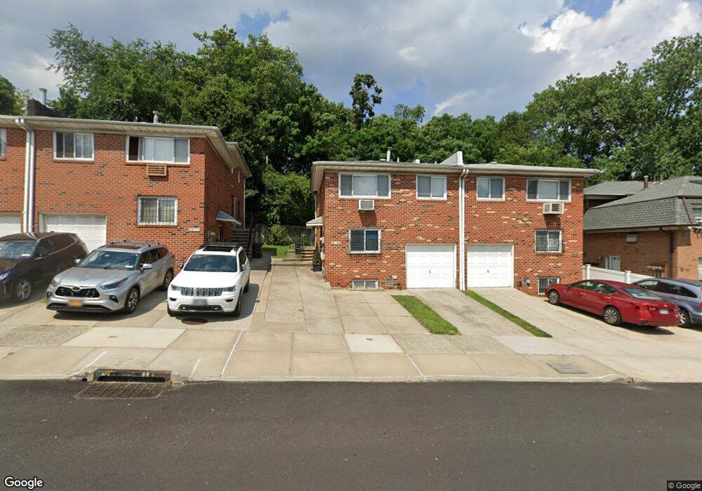 6927 Little Neck Pkwy, Glen Oaks, NY 11004 - photo 1