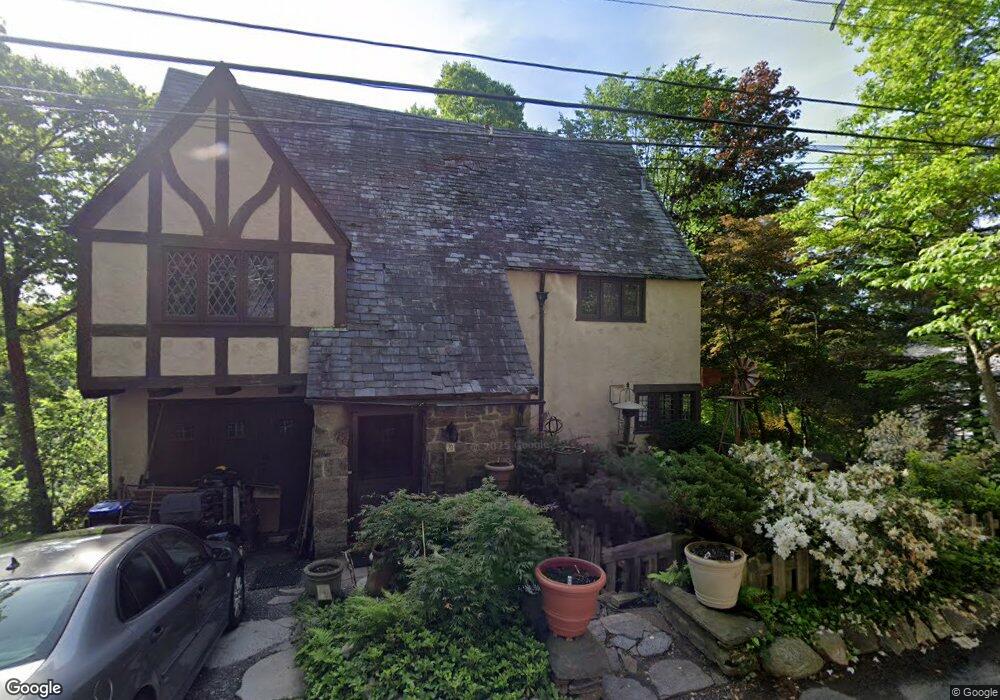 20 Sherwood Place, Scarsdale, NY 10583 - photo 1