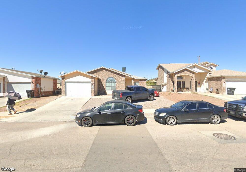 725 Maravillas St unit 4, El Paso, TX 79928 - photo 1