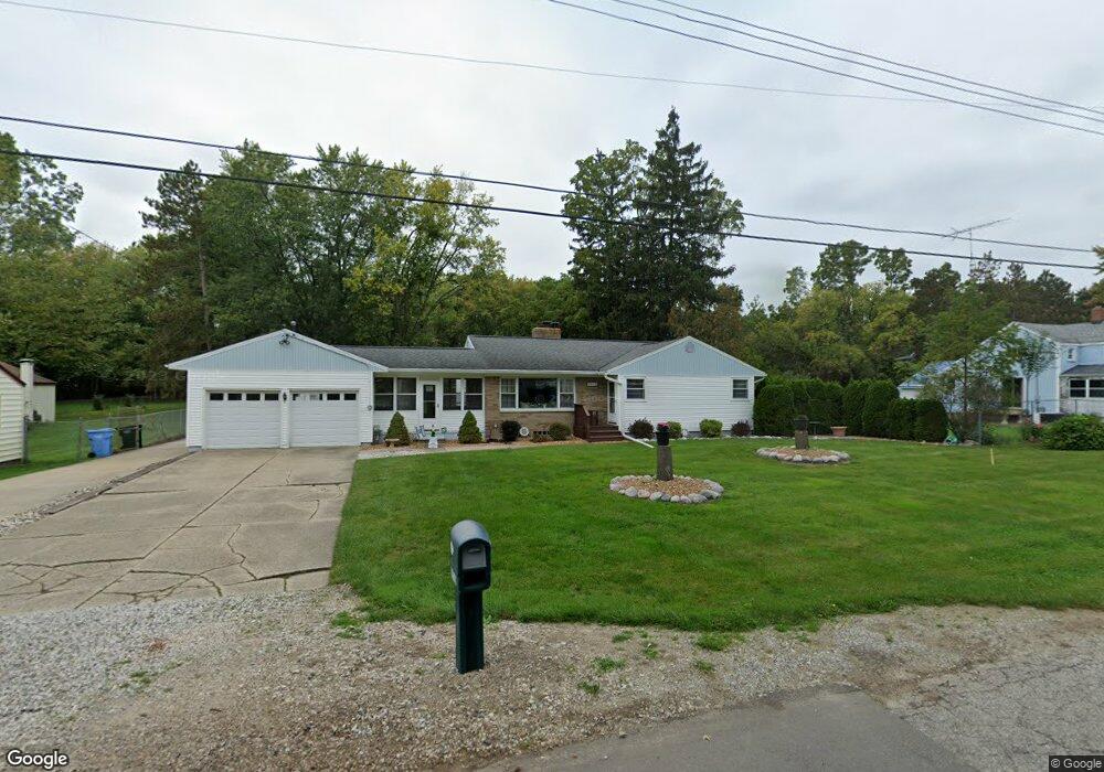 6326 Sommerset Rd, Lansing, MI 48911 - photo 1