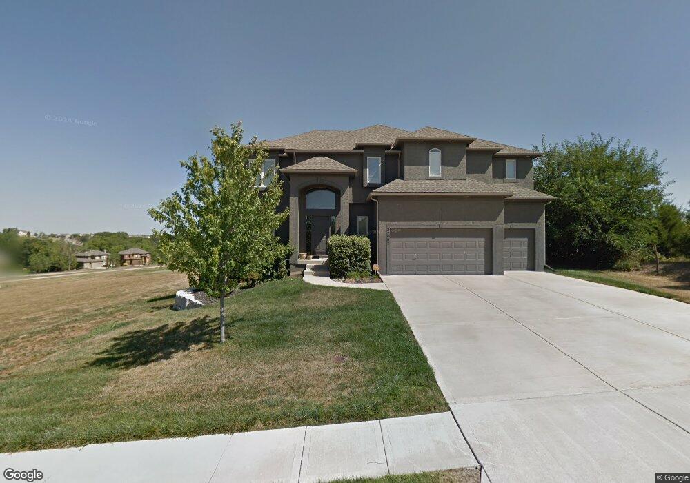 22902 W 48th Terrace, Shawnee, KS 66226 - photo 1