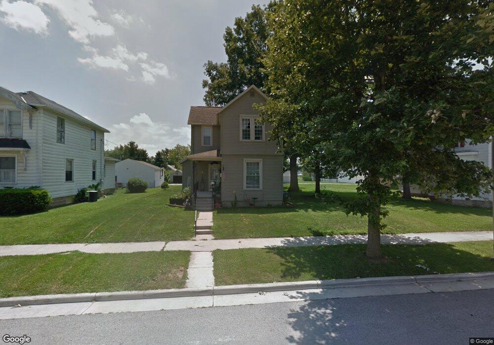 509 E Pearl St, Wapakoneta, OH 45895 - photo 1