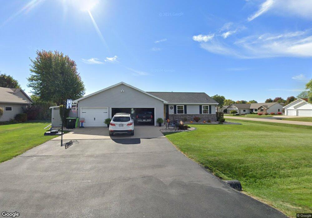 W5585 Amy Ave, Appleton, WI 54915 - photo 1