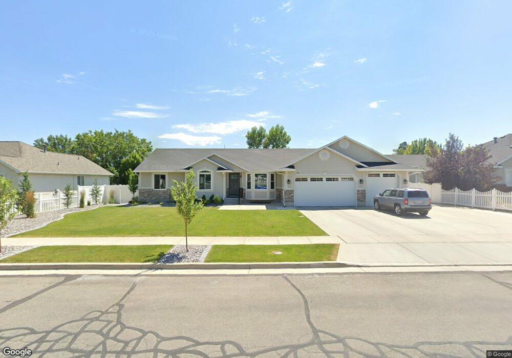 11893 S 3770 W, Riverton, UT 84065 - photo 1