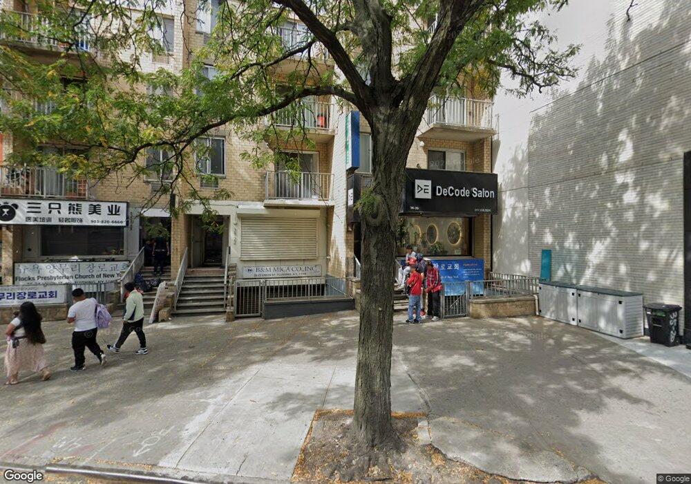 35-20 Union St unit Baseme, Flushing, NY 11354 - photo 1