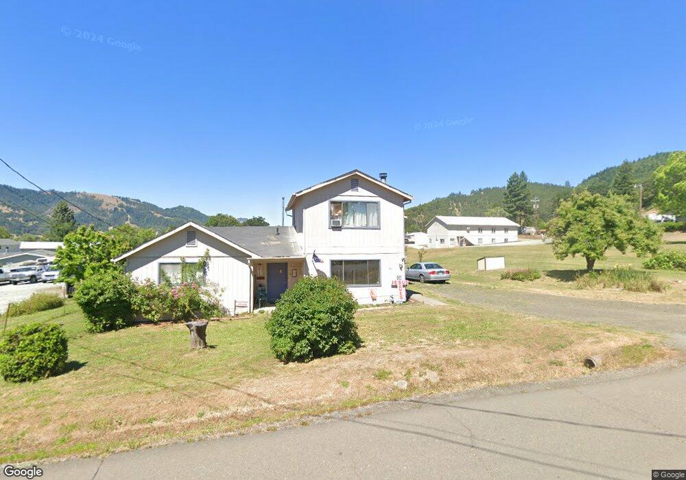 111 Henry St, Myrtle Creek, OR 97457 - photo 1