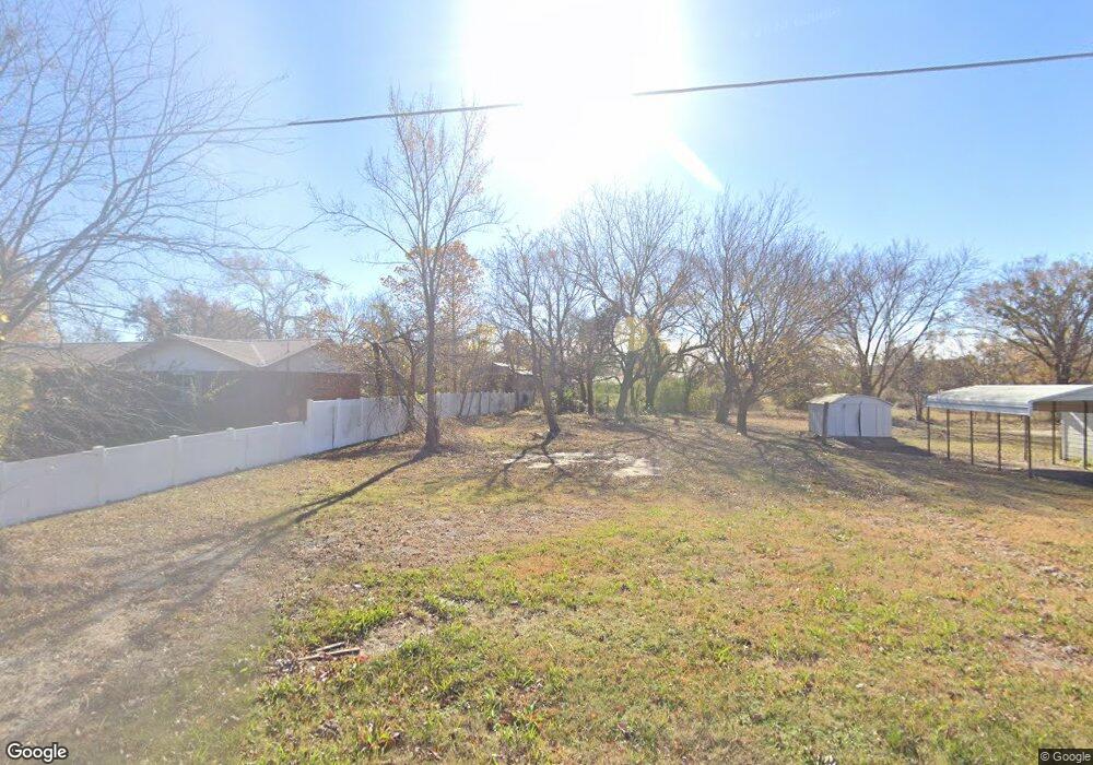 118 J C Watts Ave, Eufaula, OK 74432 - photo 1