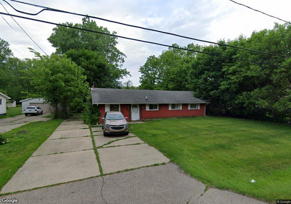 1172 Gilbert St, Flint, MI 48532 - photo 1