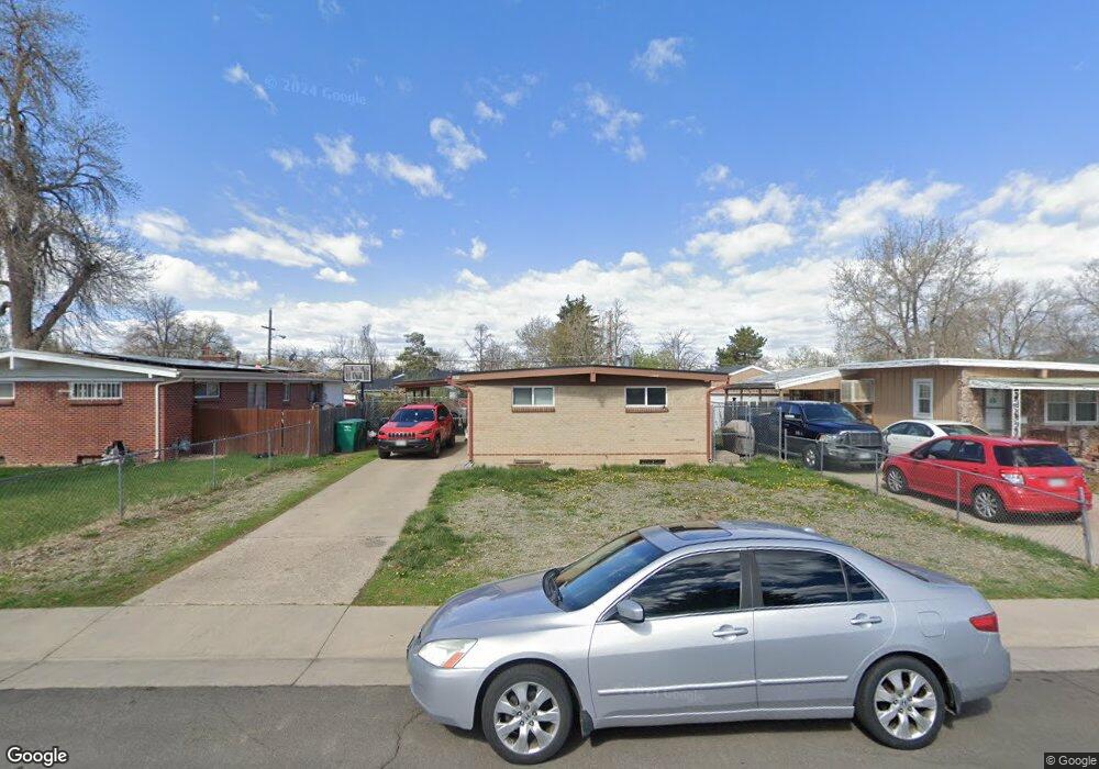 1911 Florence St, Aurora, CO 80010 - photo 1
