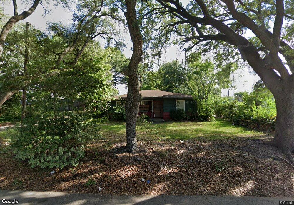 4829 Briscoe St, Houston, TX 77033 - photo 1