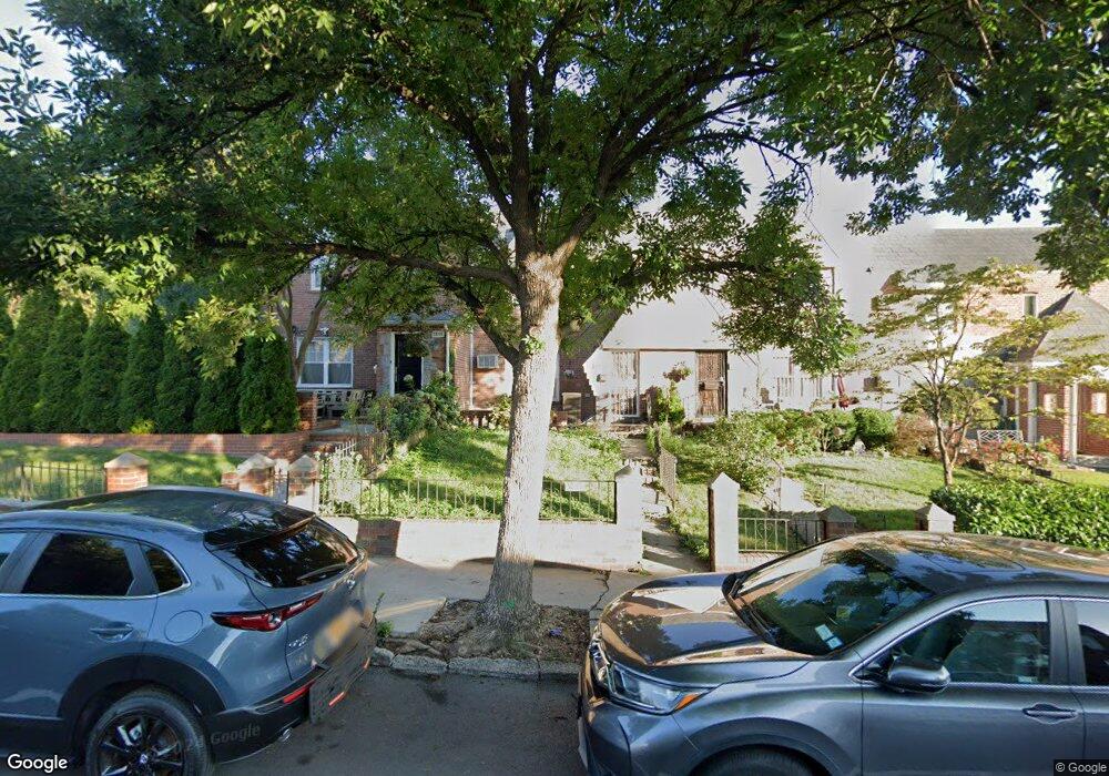 2034 36th St, Astoria, NY 11105 - photo 1