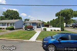 9 Vernon St, Sewaren, NJ 07077