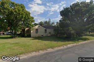 202 6th St, Phillipsburg, KS 67661