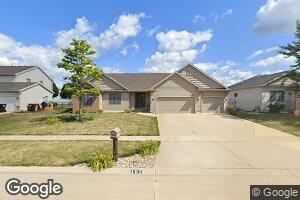 107 Kendahl Ct, Hudson, IL 61748