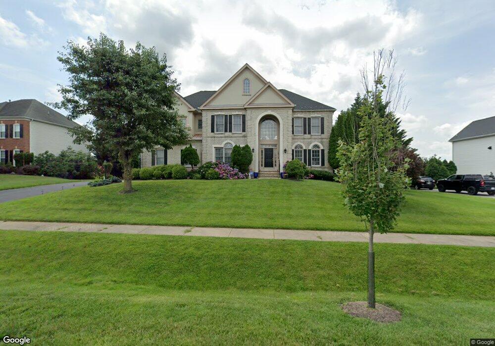 16513 Harbour Town Dr, Silver Spring, MD 20905 - photo 1