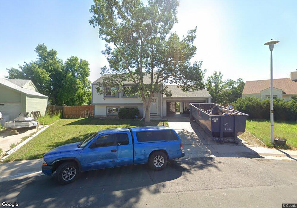 922 S Telluride St, Aurora, CO 80017 - photo 1