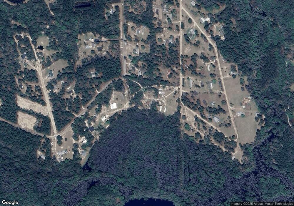 7258 College Loop, Blackshear, GA 31516 - photo 1