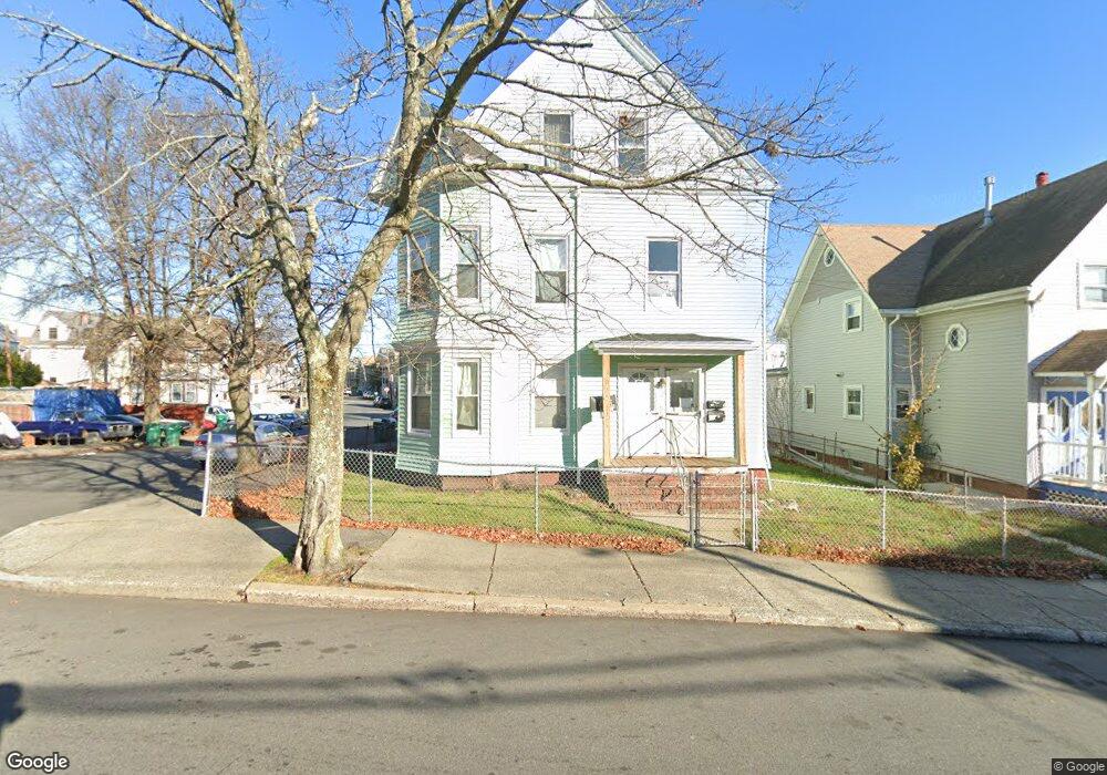 37 Bay View Ave, Lynn, MA 01902 - photo 1