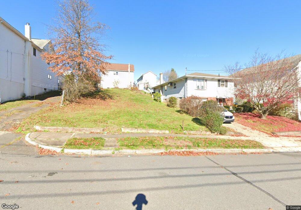 168 W Broad St, Nanticoke, PA 18634 - photo 1