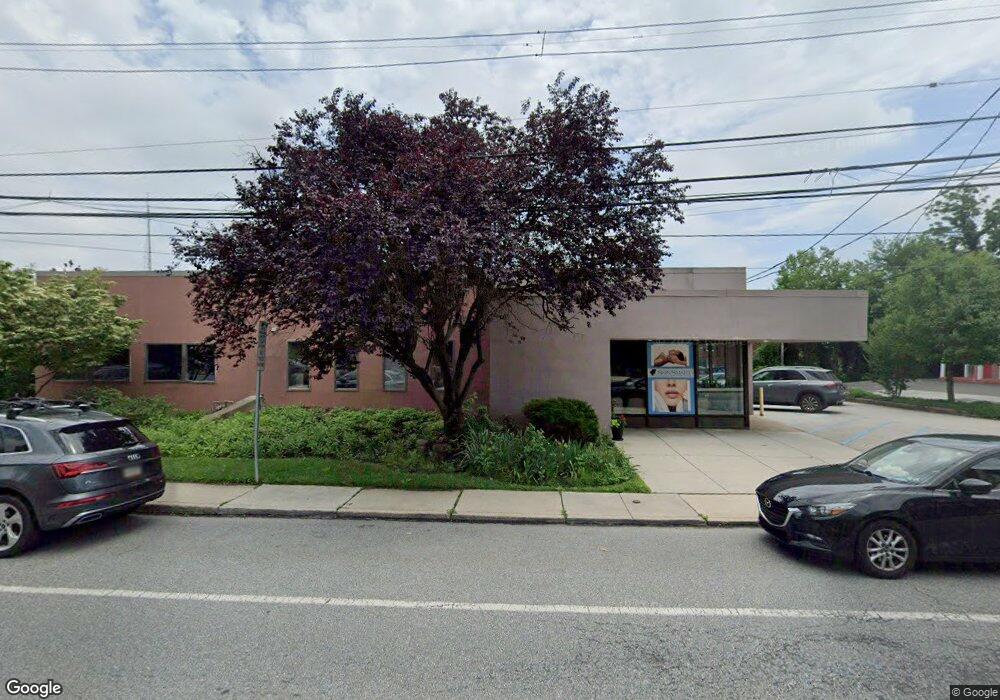 910 E Willow Grove Ave, Glenside, PA 19038 - photo 1