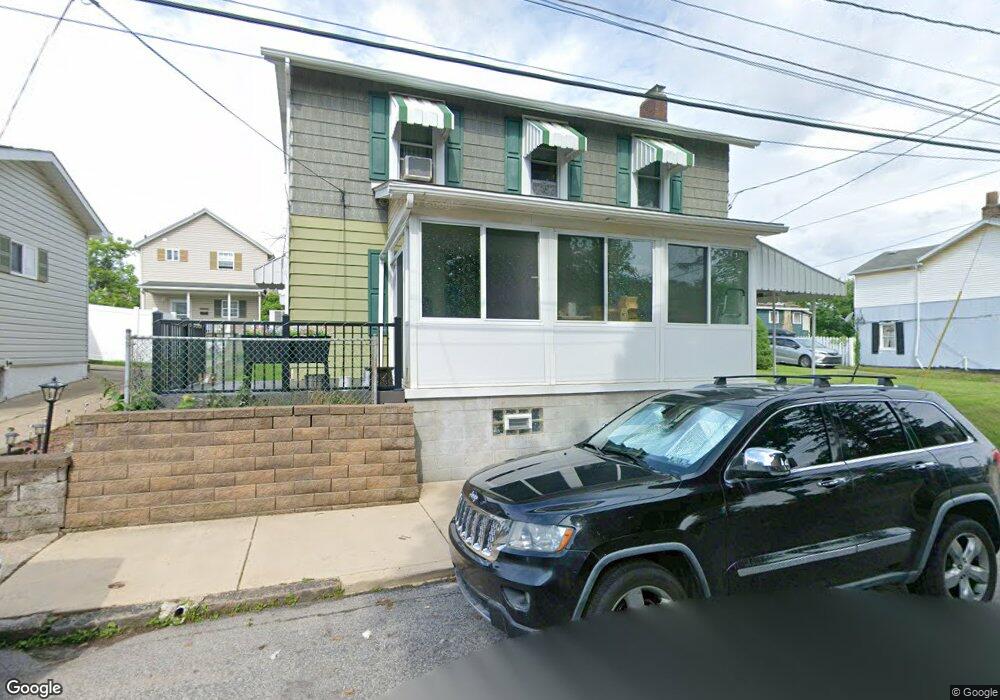 237 Main St, New Kensington, PA 15068 - photo 1