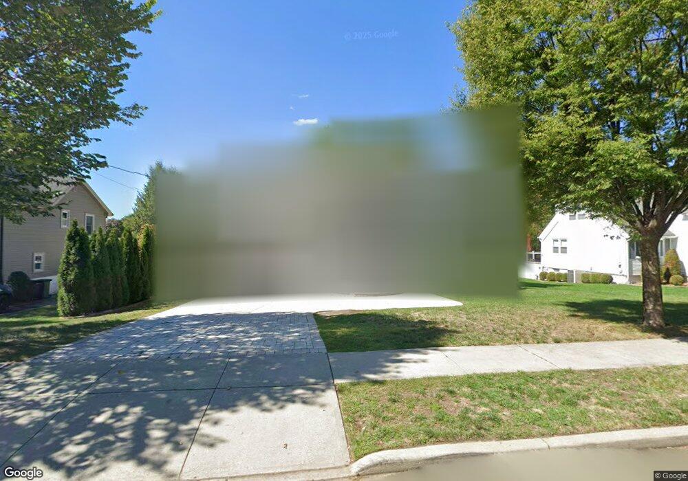 401 Burnet Place, Paramus, NJ 07652 - photo 1