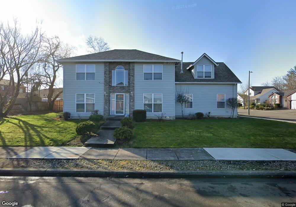 2443 SW Fox Ln, Troutdale, OR 97060 - photo 1