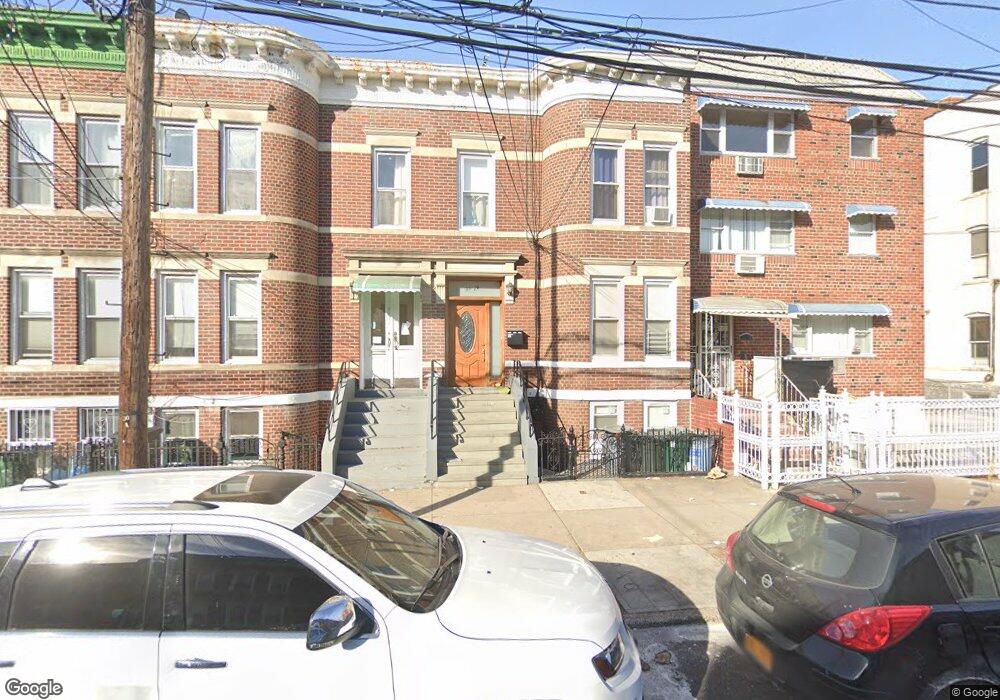 30-76 43 Rd St unit 3, New York City, NY 11103 - photo 1