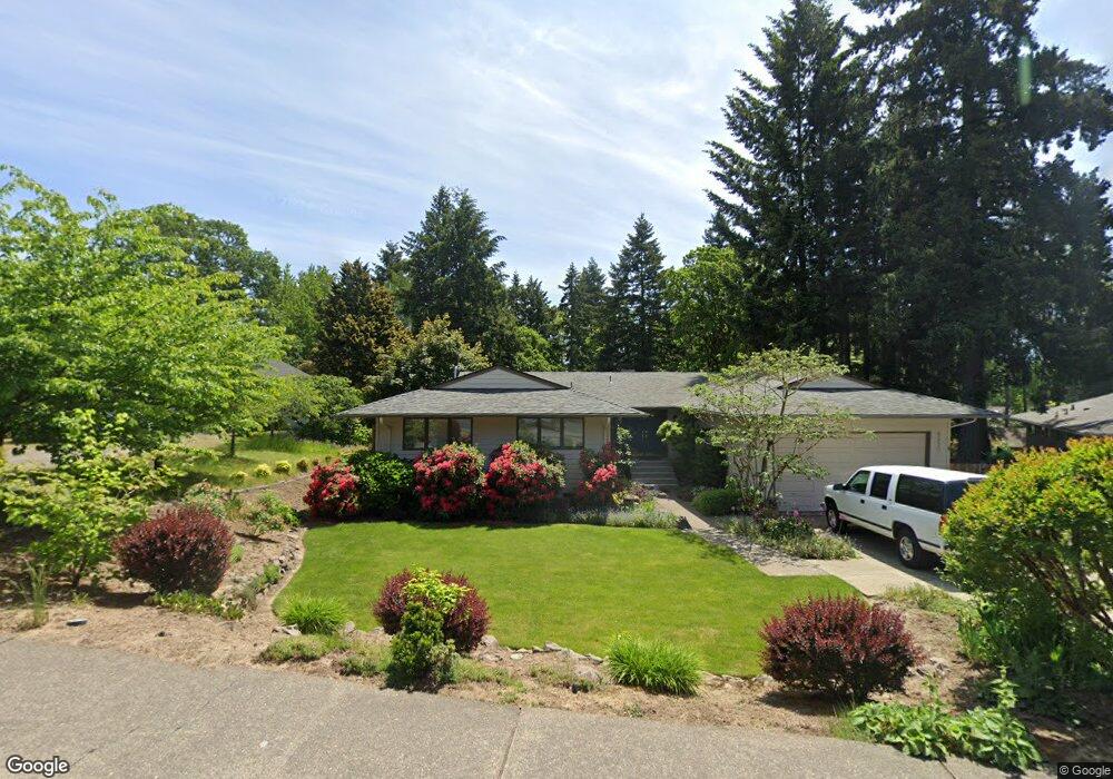 8610 SW Davies Rd, Beaverton, OR 97008 - photo 1