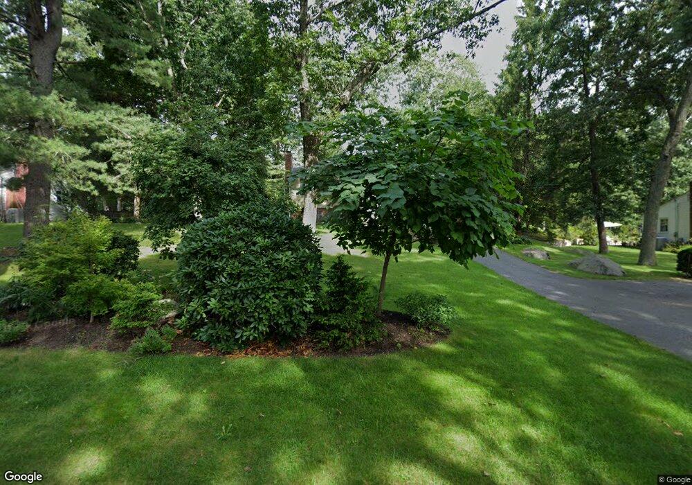 22 Robin Hill Rd, Holliston, MA 01746 - photo 1