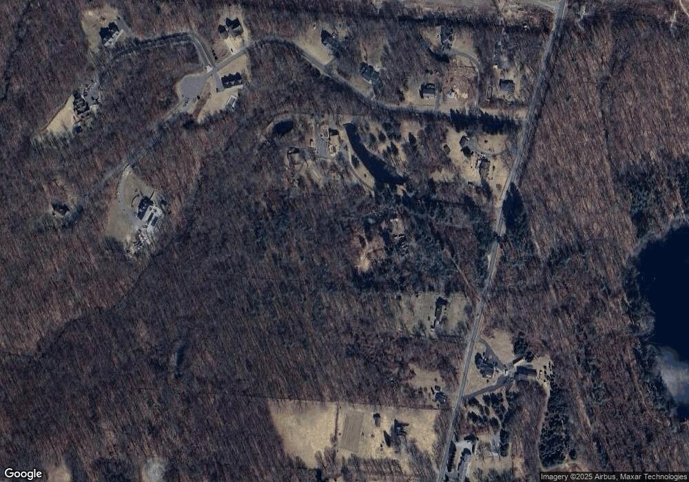 2 Cedarstone Rd, Oxford, CT 06478 - photo 1