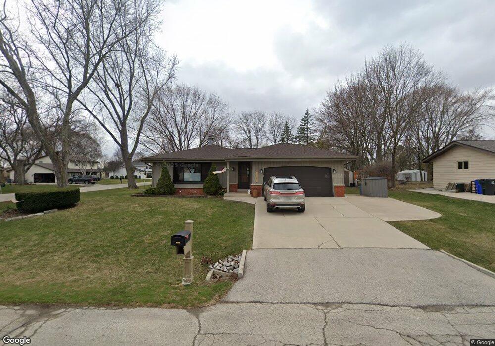 W133S6873 Bristlecone Ct, Muskego, WI 53150 - photo 1