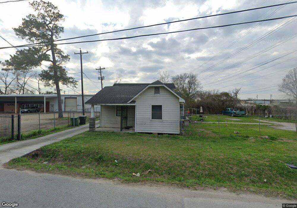 6711 Donlen St, Houston, TX 77022 - photo 1